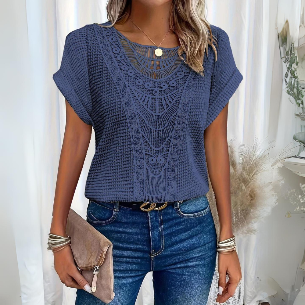Women’s Elegant Lace Blouse with Flattering Fit